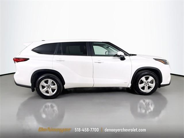 used 2023 Toyota Highlander Hybrid car, priced at $36,671