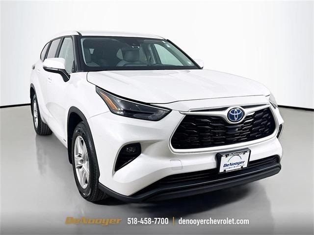 used 2023 Toyota Highlander Hybrid car, priced at $36,671