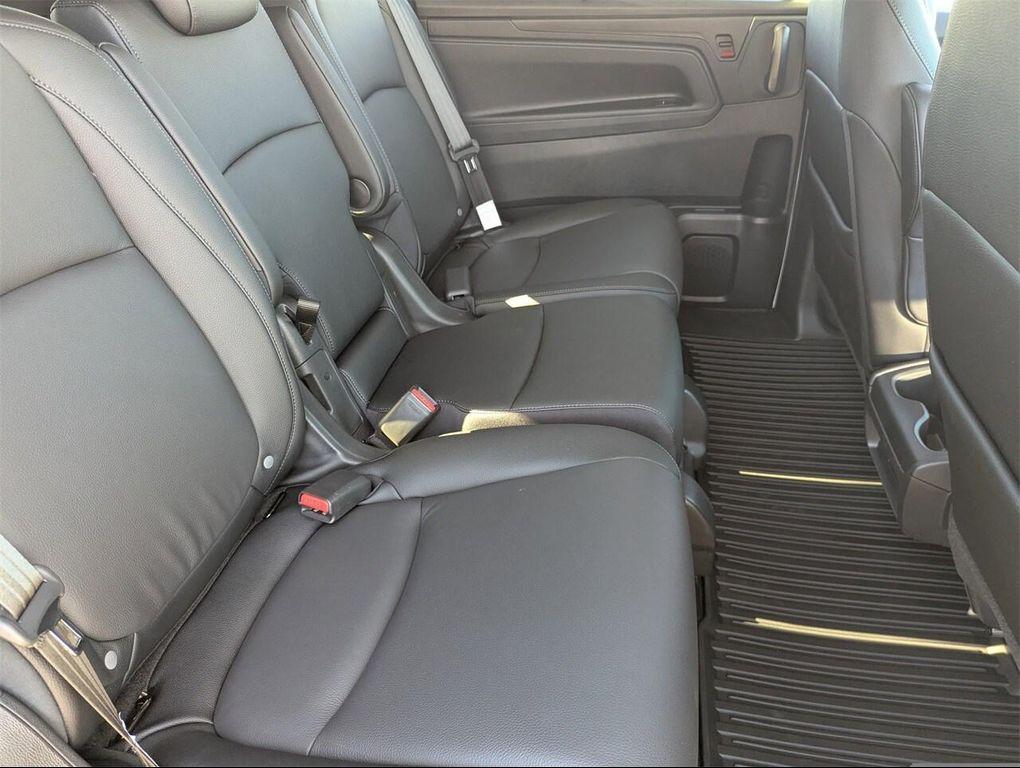 new 2026 Honda Odyssey car, priced at $43,185