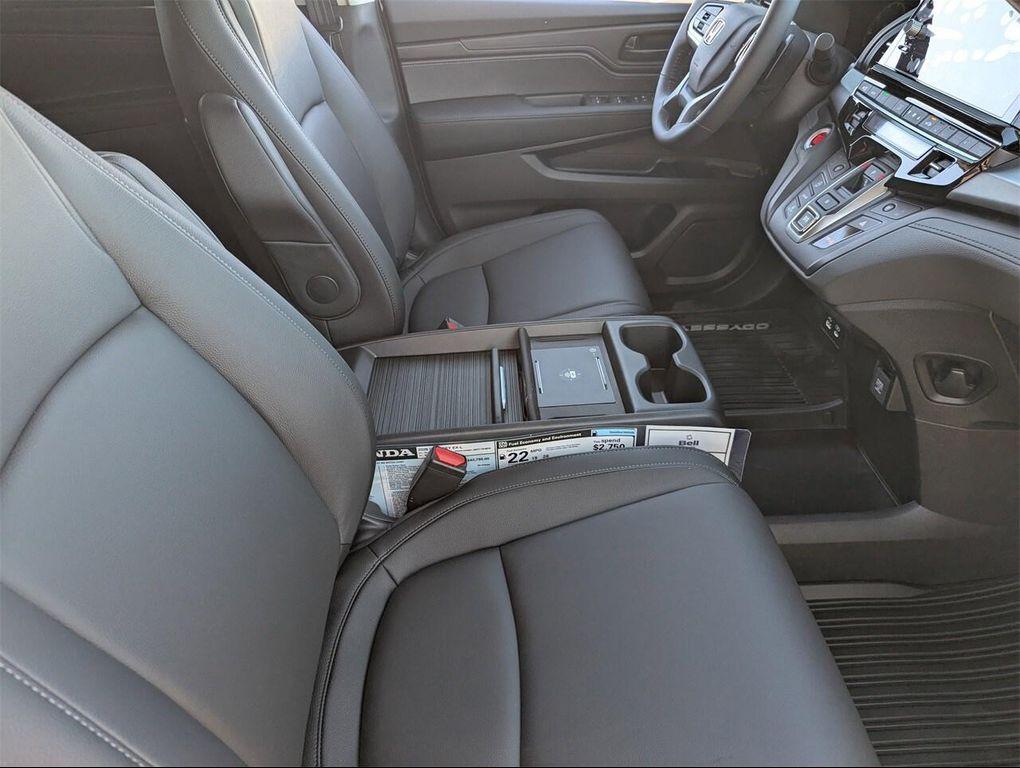 new 2026 Honda Odyssey car, priced at $43,185
