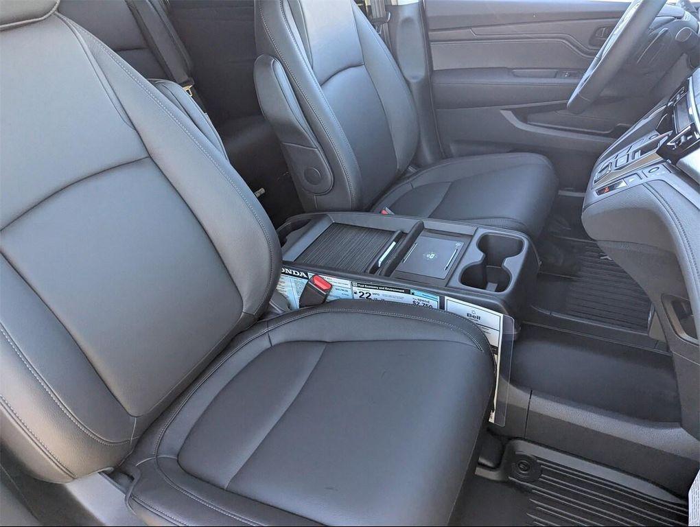 new 2026 Honda Odyssey car, priced at $43,185