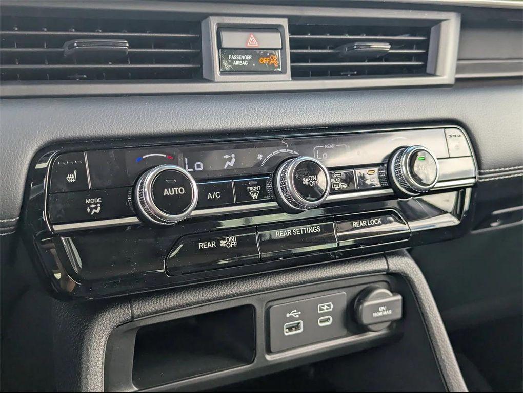 new 2025 Honda Pilot car, priced at $48,161