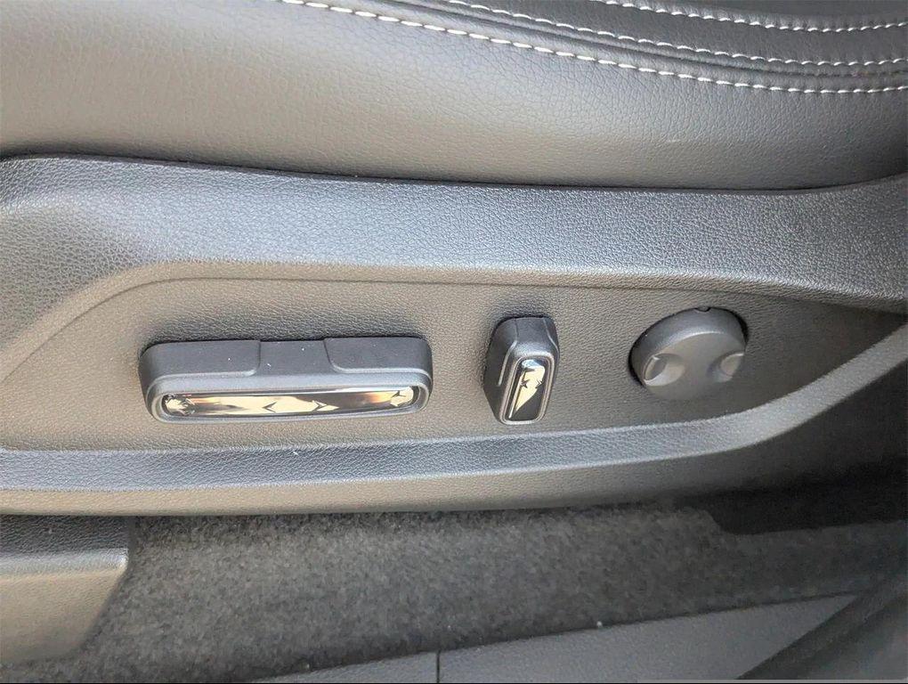 new 2025 Honda Pilot car, priced at $48,161