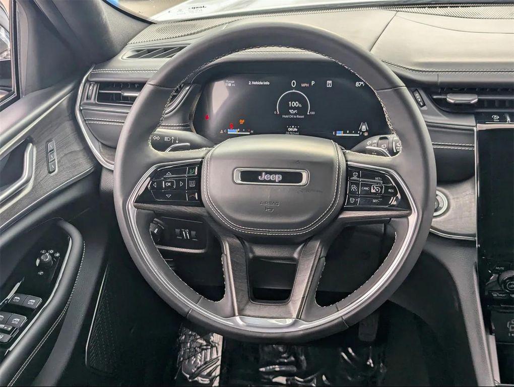 used 2023 Jeep Grand Cherokee car, priced at $37,259