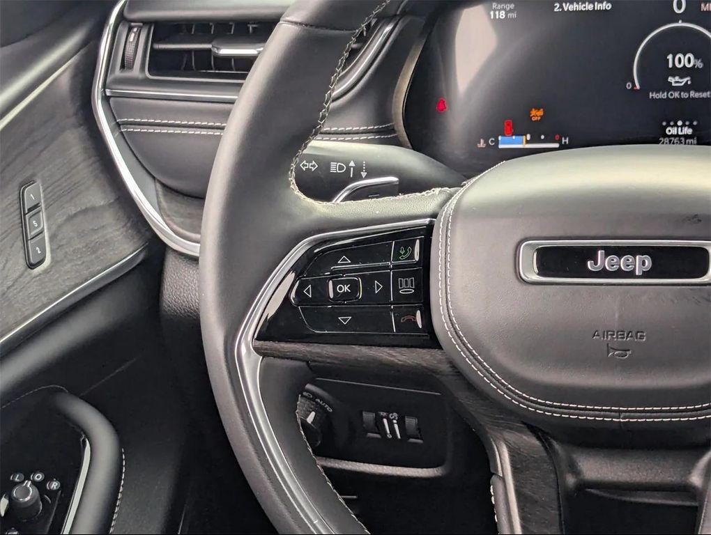used 2023 Jeep Grand Cherokee car, priced at $37,259
