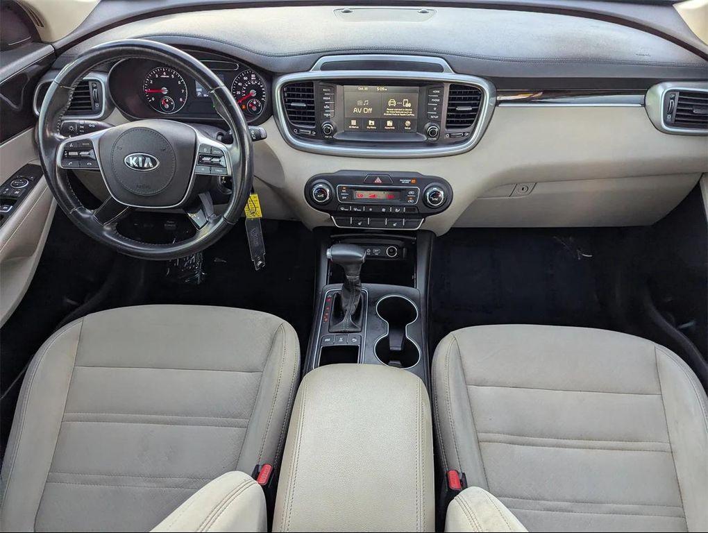 used 2020 Kia Sorento car, priced at $16,680