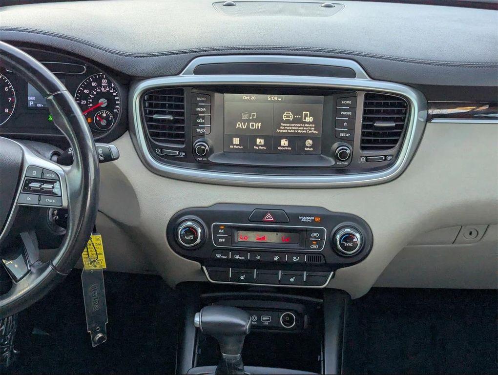 used 2020 Kia Sorento car, priced at $16,680
