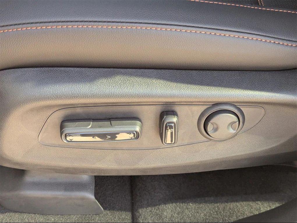 new 2026 Honda CR-V Hybrid car, priced at $39,910