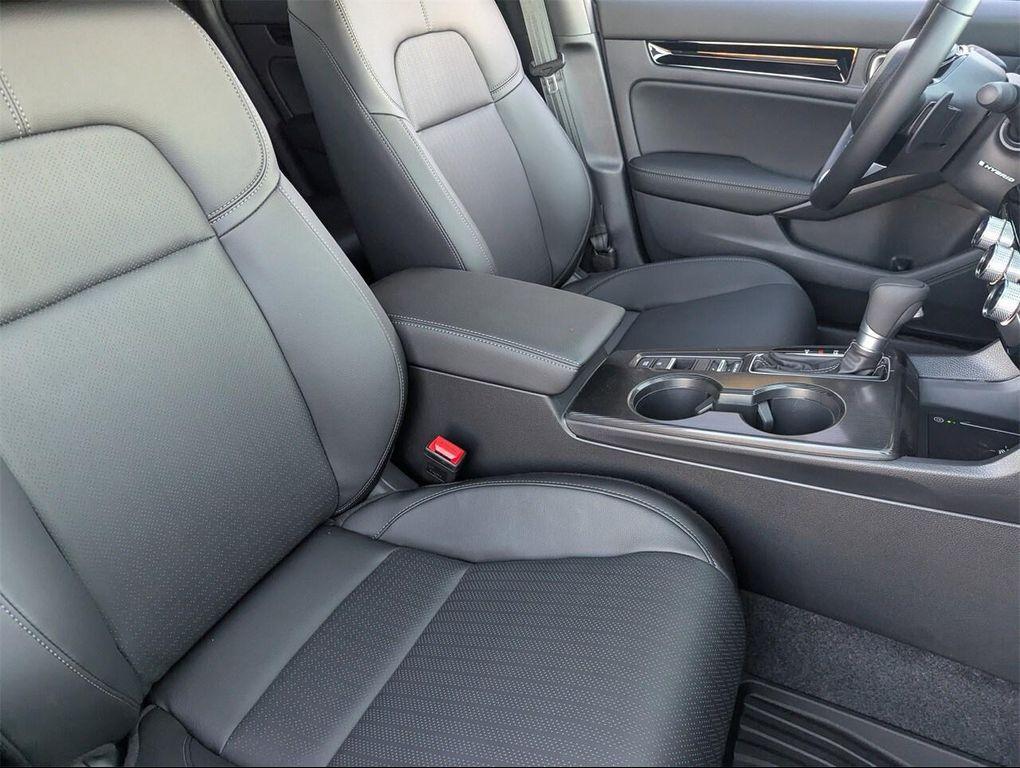 new 2026 Honda Civic Hybrid car, priced at $33,362
