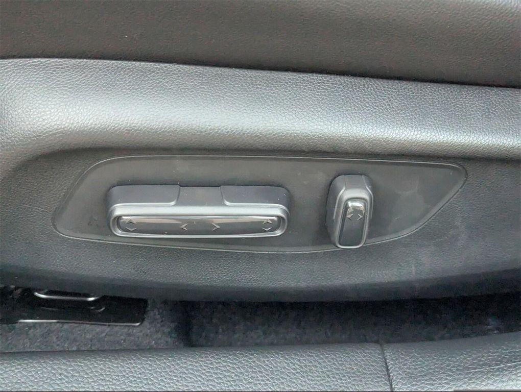 new 2026 Honda Civic Hybrid car, priced at $33,362