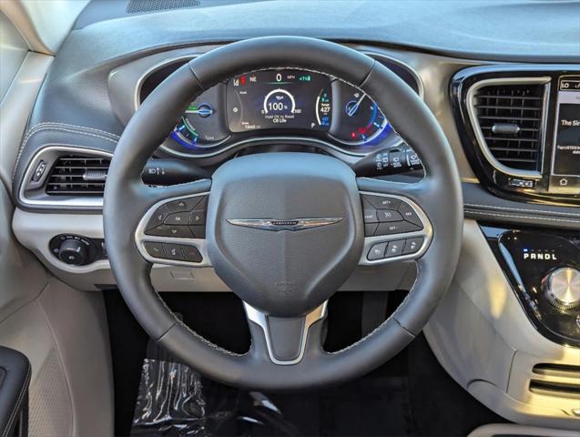 used 2024 Chrysler Pacifica Hybrid car, priced at $34,986