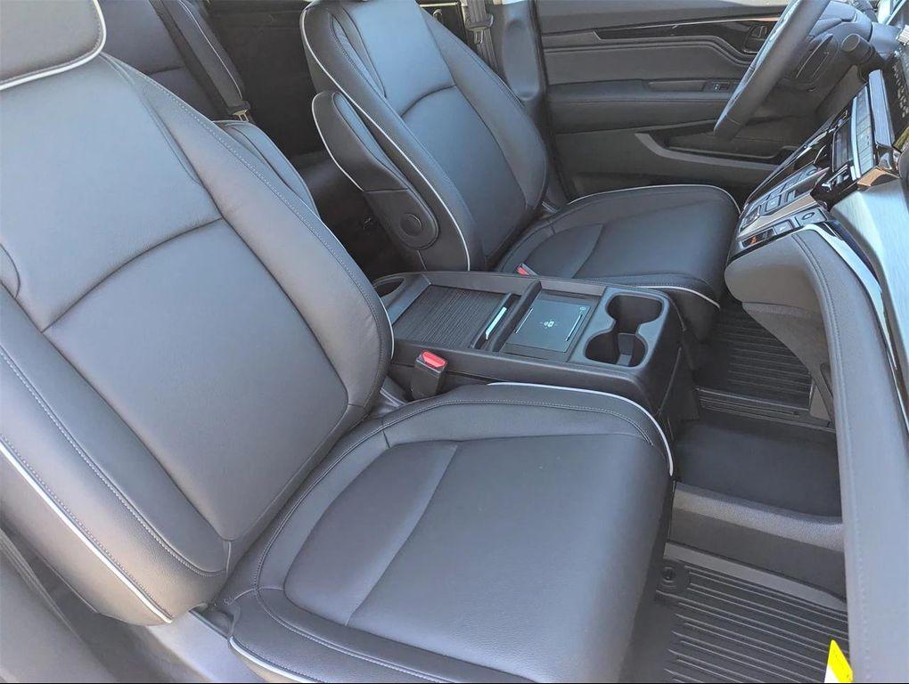 new 2026 Honda Odyssey car, priced at $46,600