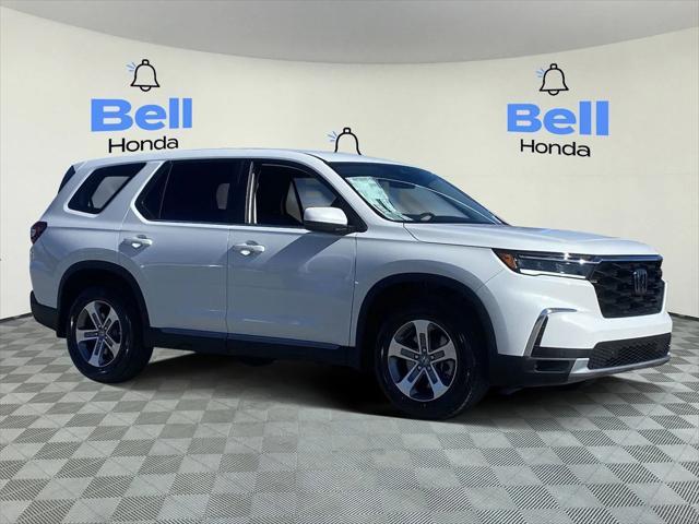 new 2025 Honda Pilot car, priced at $43,088