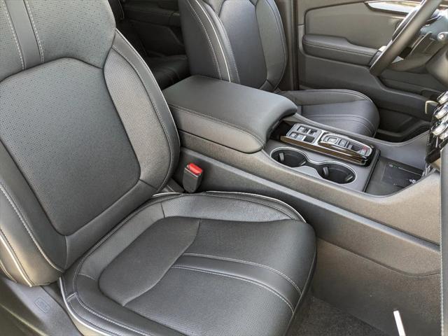 new 2025 Honda Pilot car, priced at $51,092
