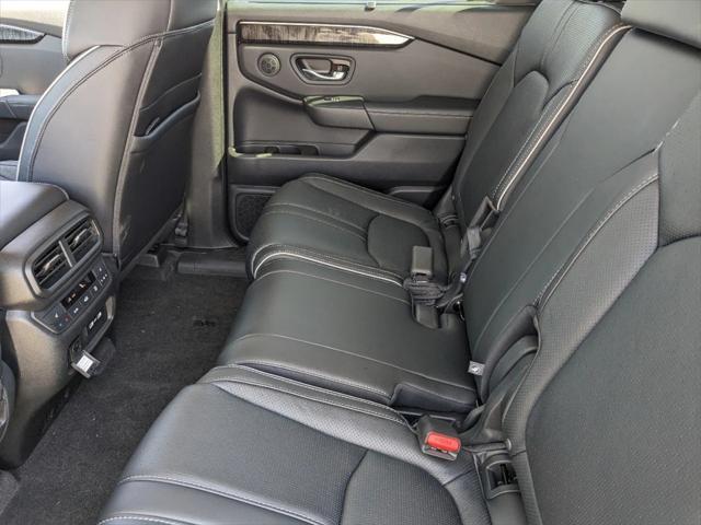new 2025 Honda Pilot car, priced at $51,092