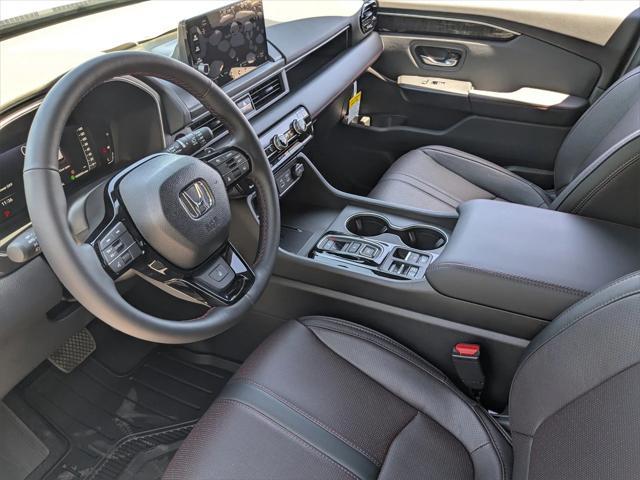 new 2025 Honda Pilot car, priced at $53,154