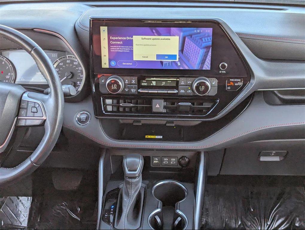 used 2023 Toyota Highlander car, priced at $28,392