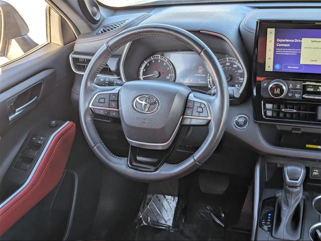 used 2023 Toyota Highlander car, priced at $28,392