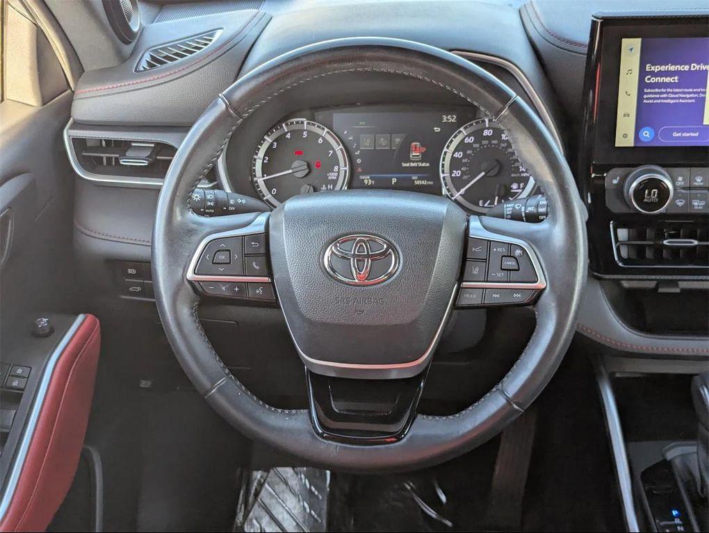 used 2023 Toyota Highlander car, priced at $28,392