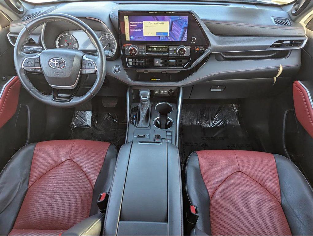 used 2023 Toyota Highlander car, priced at $28,392