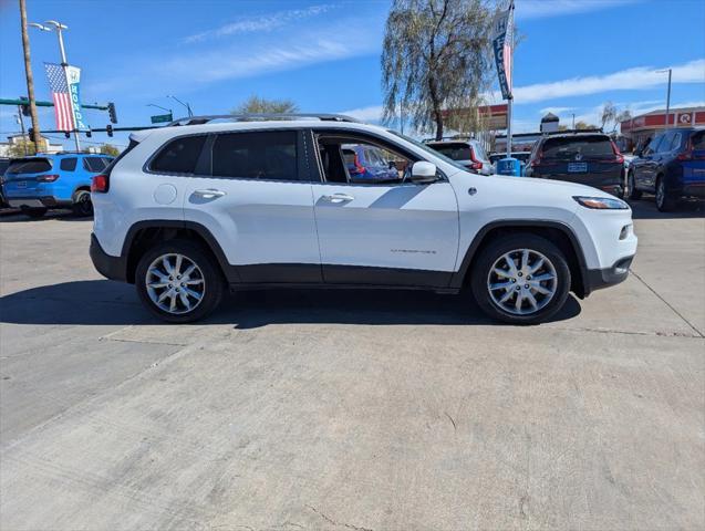 used 2018 Jeep Cherokee car, priced at $13,425