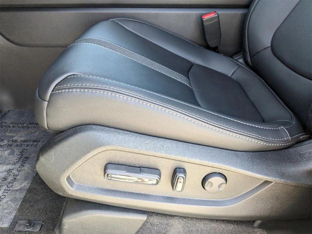 new 2025 Honda Pilot car, priced at $45,123