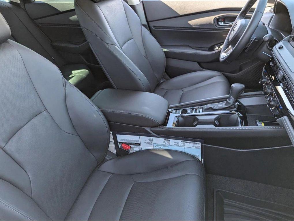 new 2025 Honda Accord Hybrid car, priced at $38,417