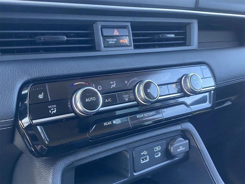 new 2025 Honda Pilot car, priced at $43,133