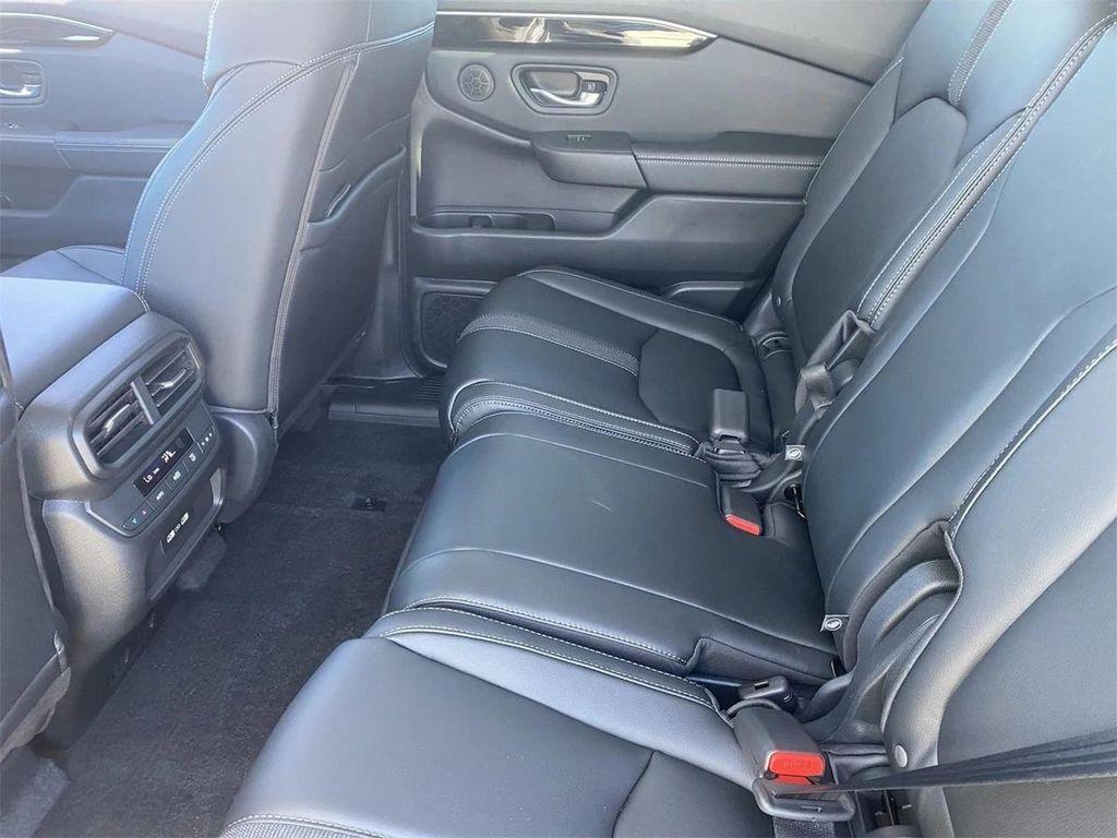 new 2025 Honda Pilot car, priced at $43,133