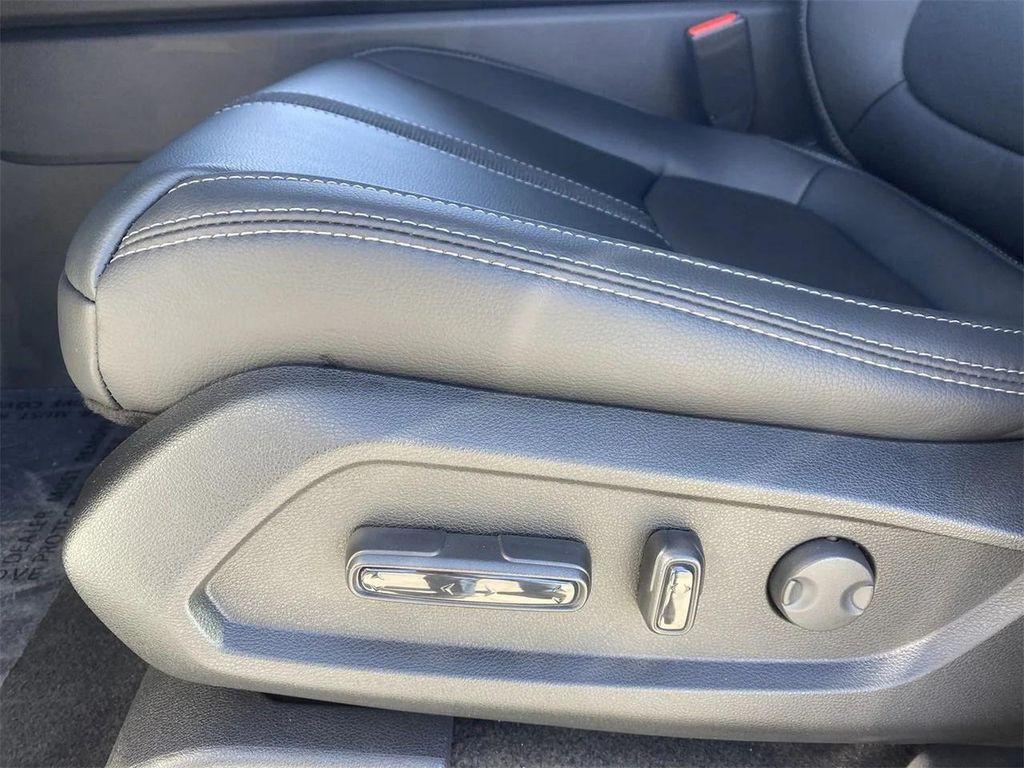 new 2025 Honda Pilot car, priced at $43,133