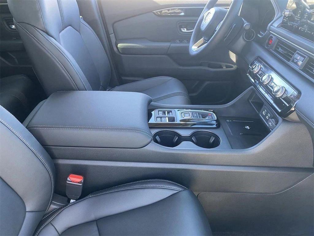new 2025 Honda Pilot car, priced at $43,133