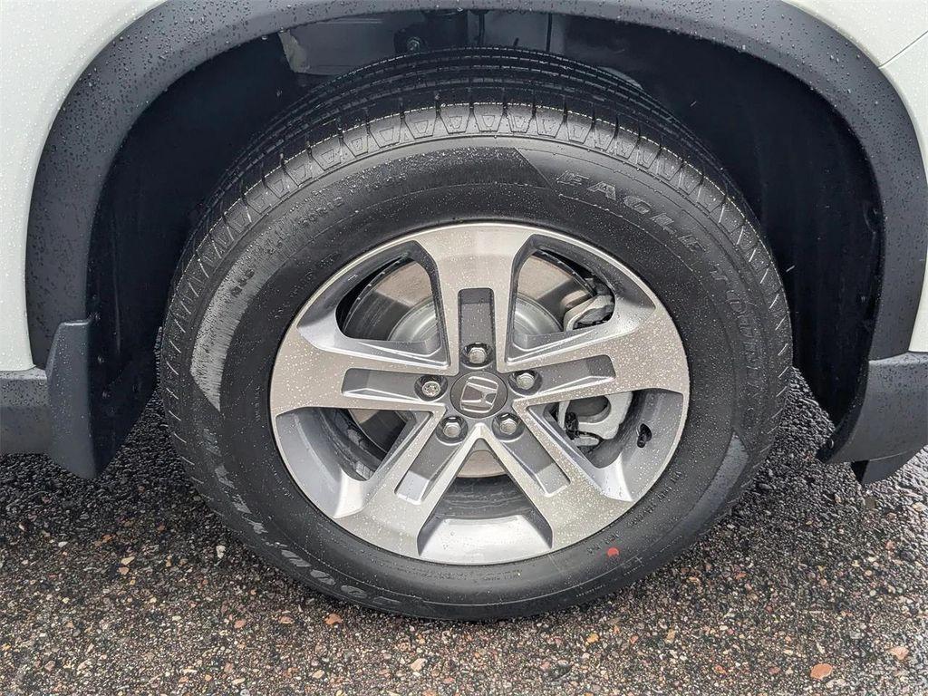 new 2025 Honda Pilot car, priced at $45,123