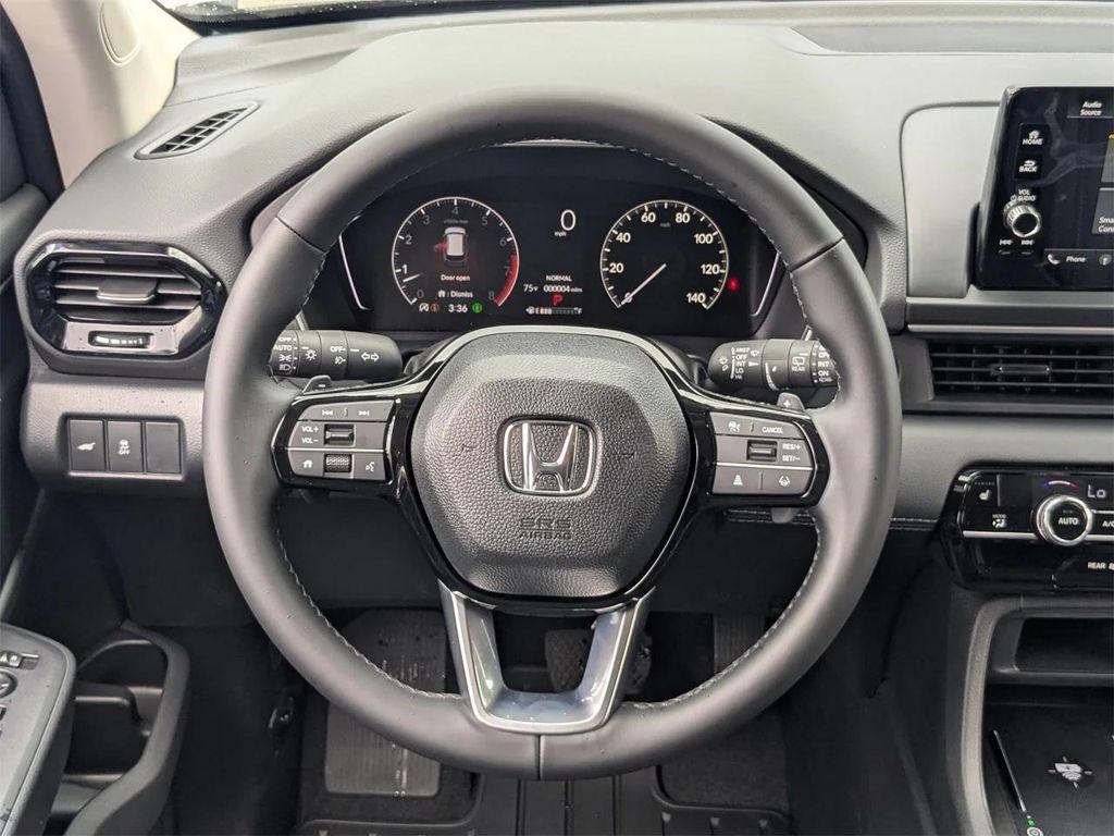 new 2025 Honda Pilot car, priced at $45,123