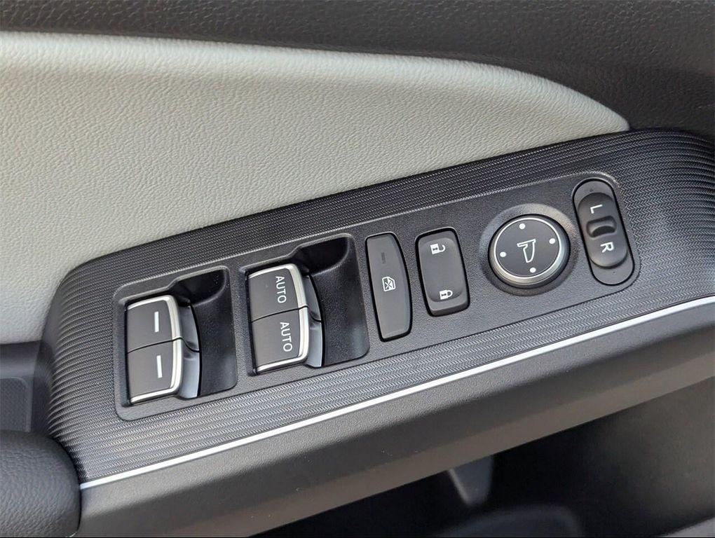 new 2026 Honda Civic Hybrid car, priced at $33,362