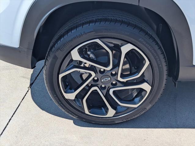used 2025 Chevrolet Trax car, priced at $24,450