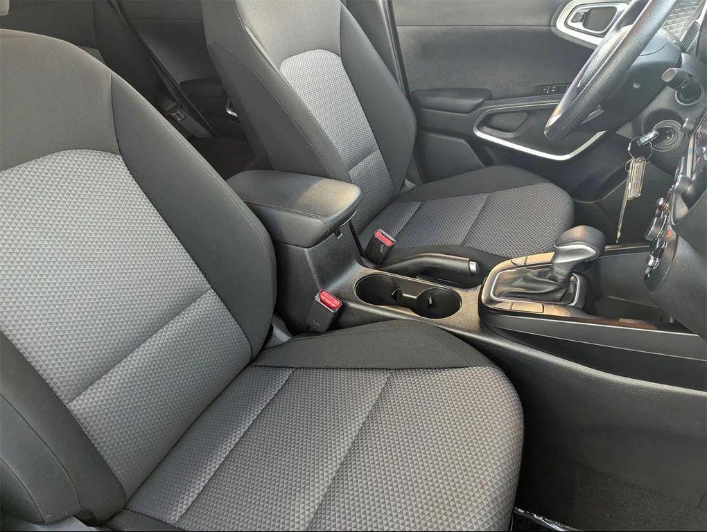 used 2024 Kia Soul car, priced at $16,086