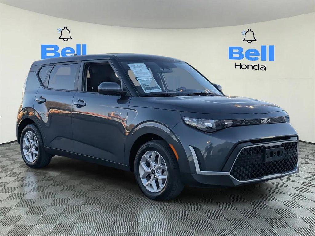 used 2024 Kia Soul car, priced at $16,086