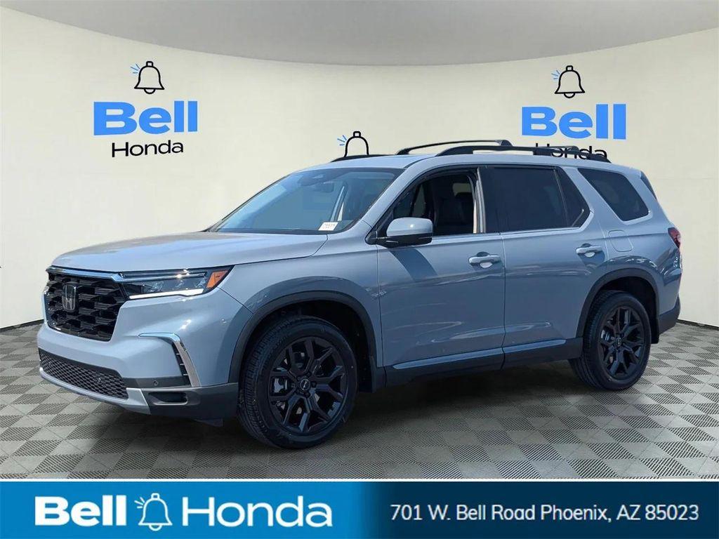 new 2025 Honda Pilot car, priced at $49,624