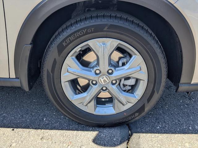 new 2026 Honda HR-V car, priced at $26,746