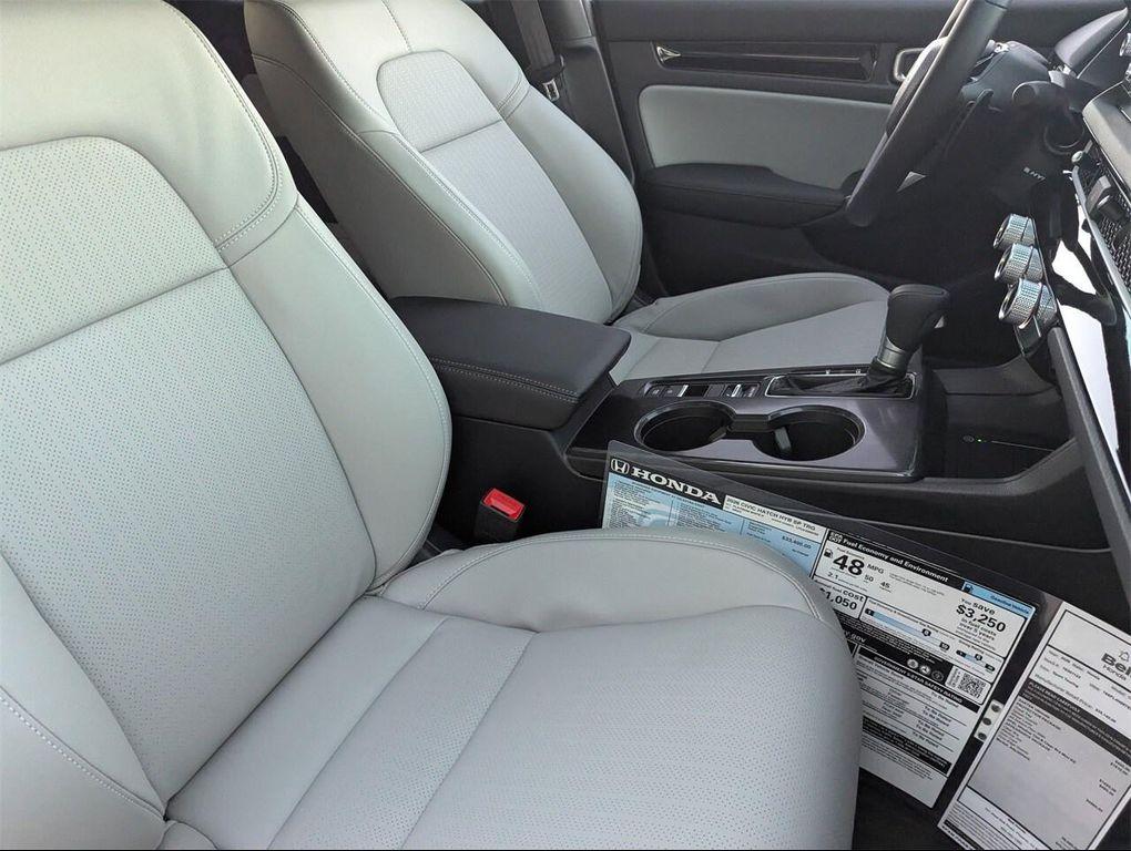 new 2026 Honda Civic Hybrid car, priced at $33,362