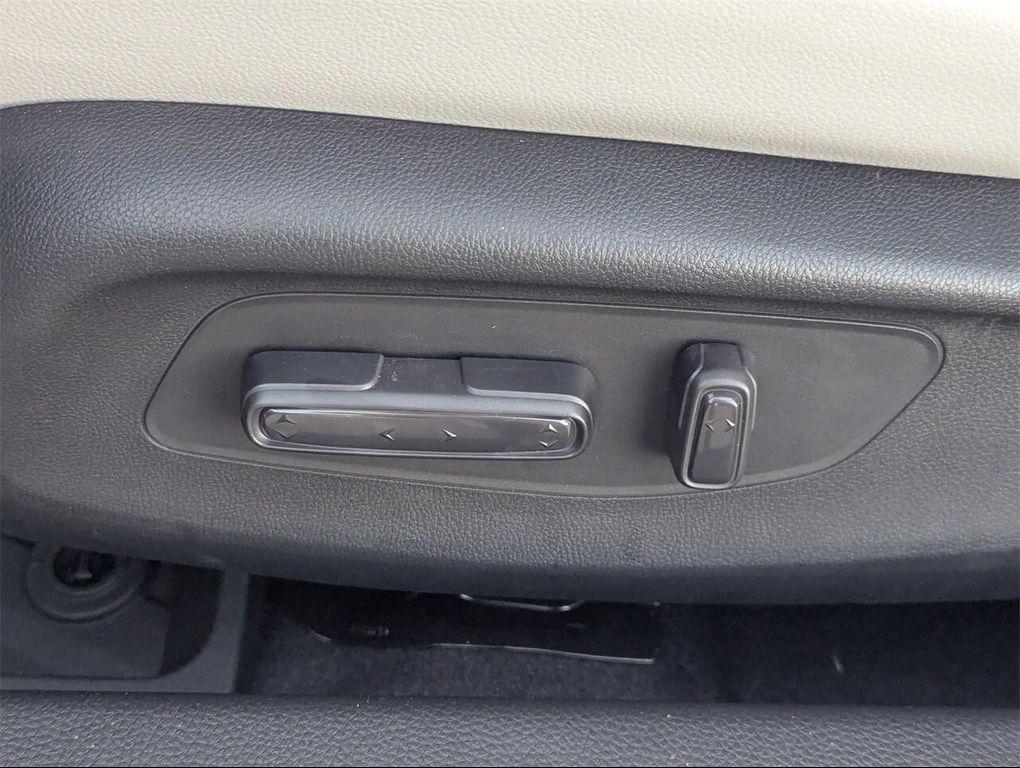 new 2026 Honda Civic Hybrid car, priced at $33,362