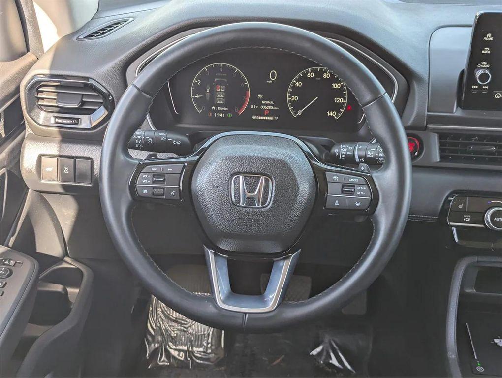 used 2025 Honda Pilot car, priced at $35,947