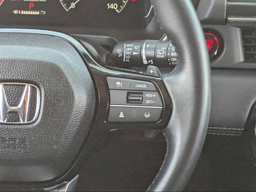 used 2025 Honda Pilot car, priced at $35,947