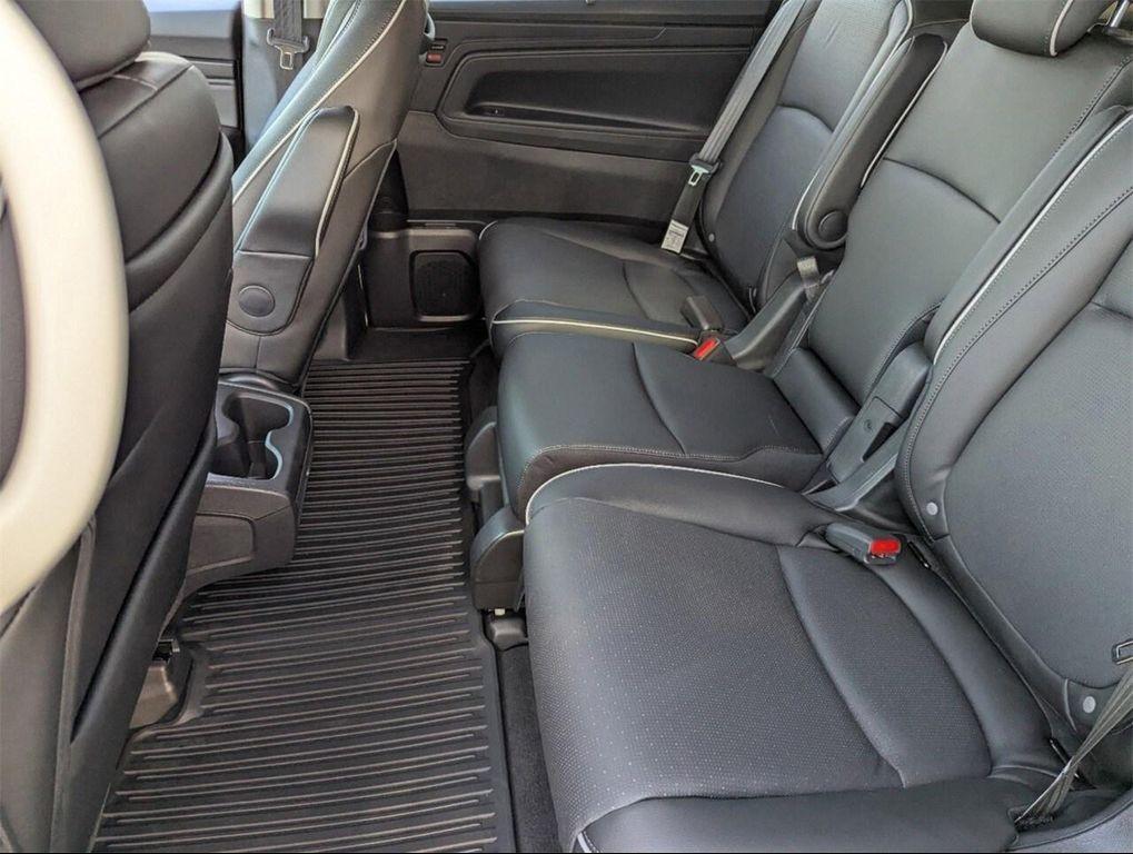 new 2026 Honda Odyssey car, priced at $49,853