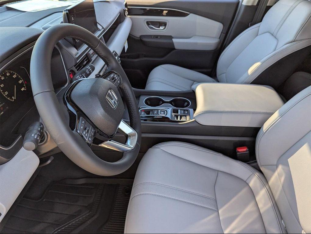 new 2025 Honda Pilot car, priced at $44,696