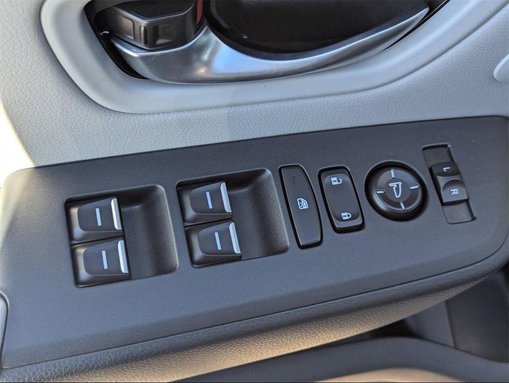 new 2025 Honda Pilot car, priced at $44,696