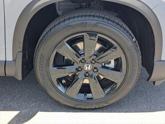 new 2025 Honda Pilot car, priced at $53,394