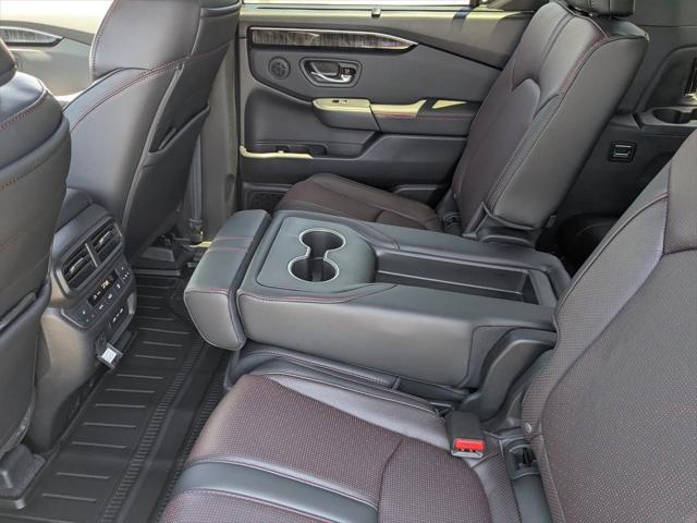 new 2025 Honda Pilot car, priced at $53,394
