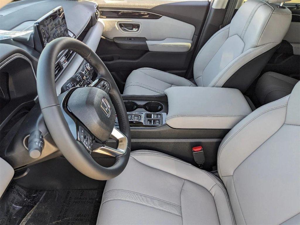 new 2025 Honda Pilot car, priced at $43,133