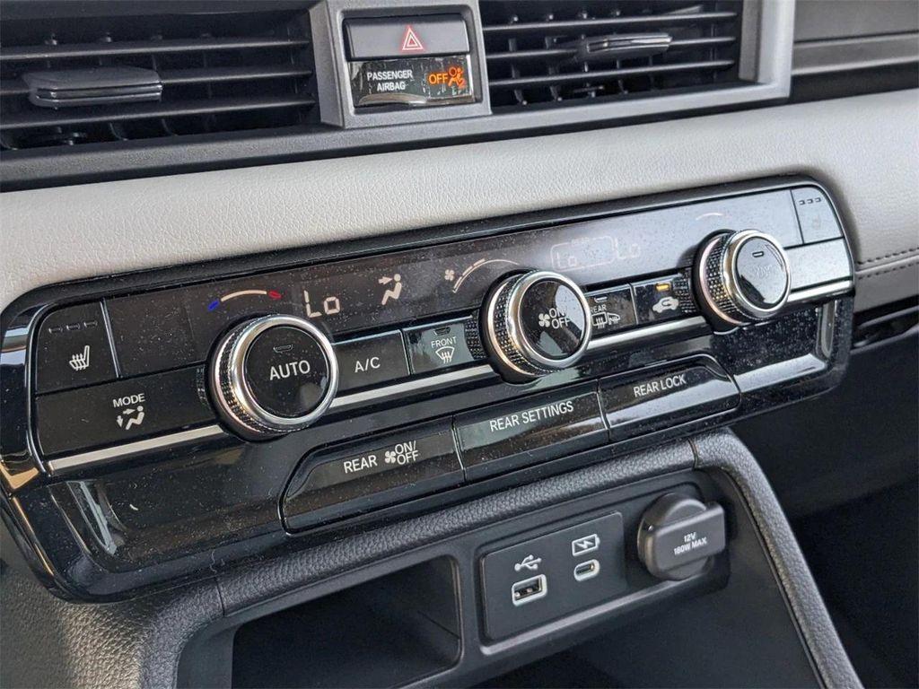 new 2025 Honda Pilot car, priced at $43,133